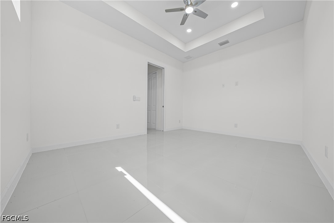 4 Bed SingleFamilyResidence for Sale in Lehigh Acres, photo 12