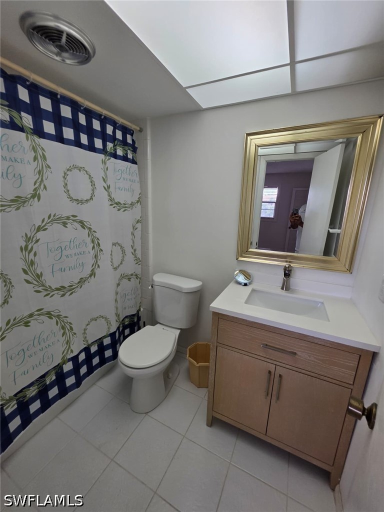 2 Bed Condominium for Sale in Naples, photo 12