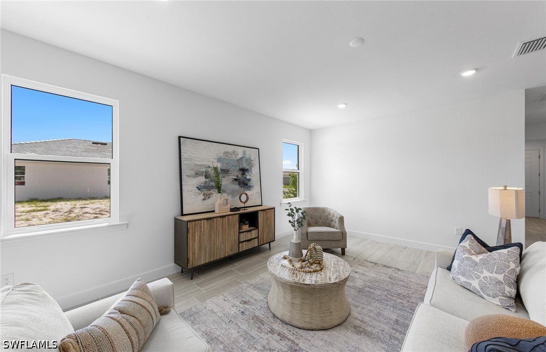 3 Bed SingleFamilyResidence for Sale in Alva, photo 12
