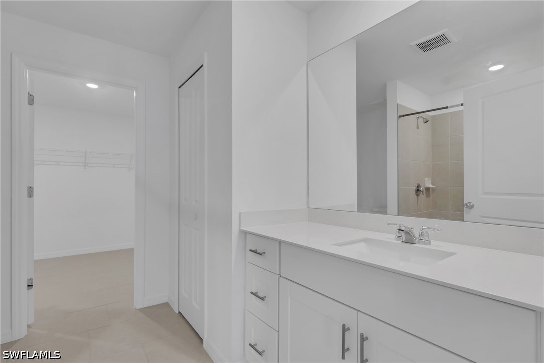 4 Bed SingleFamilyResidence for Sale in Savanna Lakes, photo 12