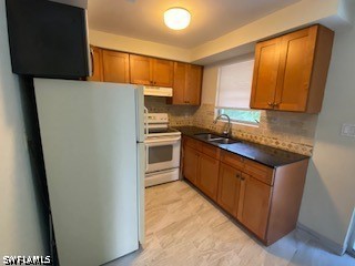 2 Bed Duplex for Sale in Bonita Springs, photo 12