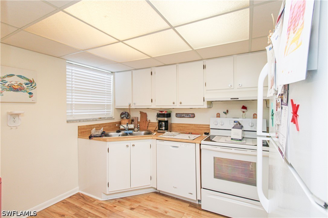 2 Bed Waterfront Home for Sale in Naples, photo 12