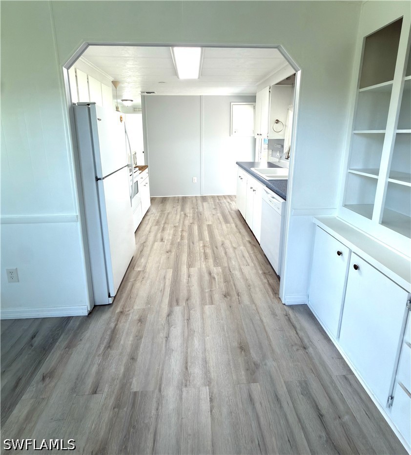 2 Bed ManufacturedHome for Sale in Naples, photo 12