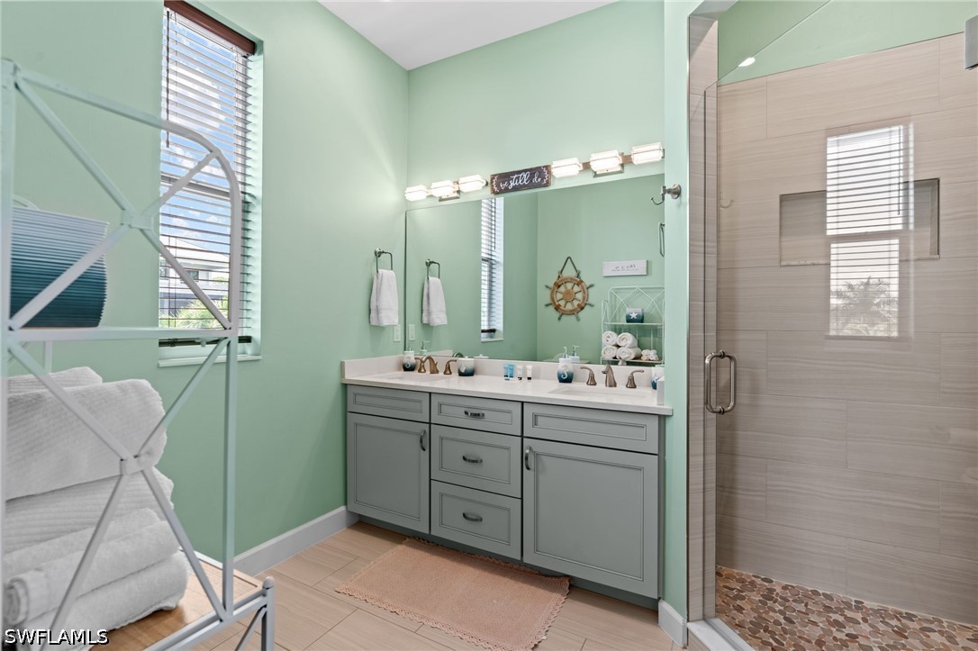 3 Bed Waterfront Home for Sale in Tarpon Bend Unrec, photo 12
