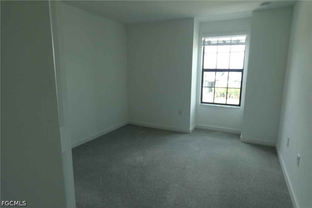 5 Bed SingleFamilyResidence for Sale in Timber Creek, photo 12