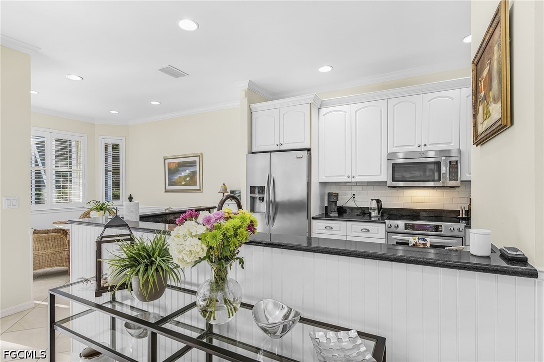 2 Bed SingleFamilyResidence for Sale in Estero, photo 12