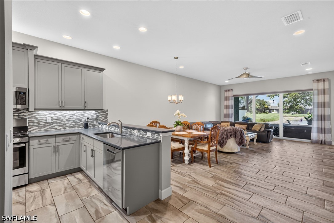2 Bed Waterfront Home for Sale in Valencia Bonita, photo 12