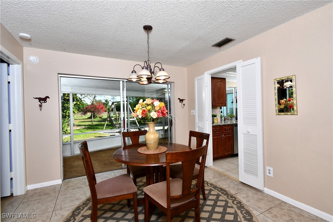 2 Bed SingleFamilyResidence for Sale in North Fort Myers, photo 13