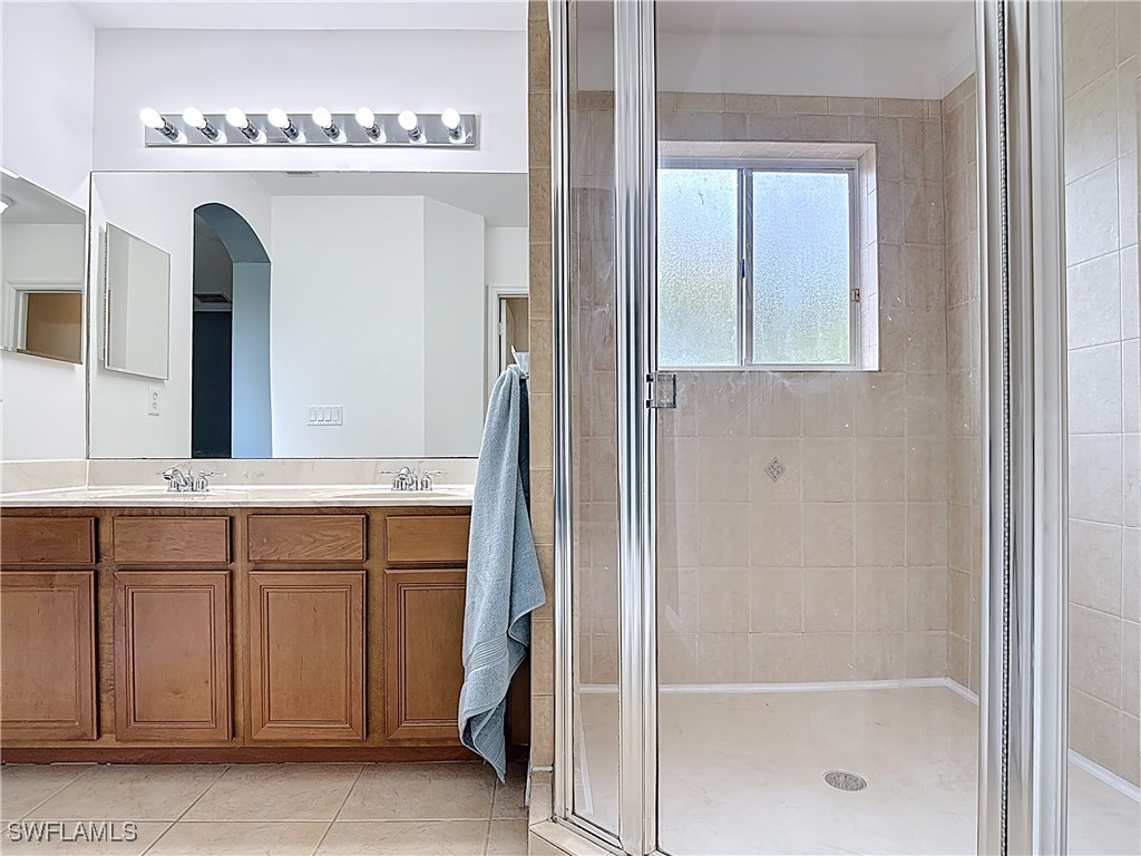 3 Bed Townhouse for Sale in Colonnade At Forum, photo 13