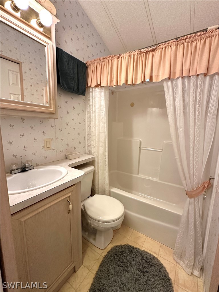 1 Bed ManufacturedHome for Sale in Estero, photo 13
