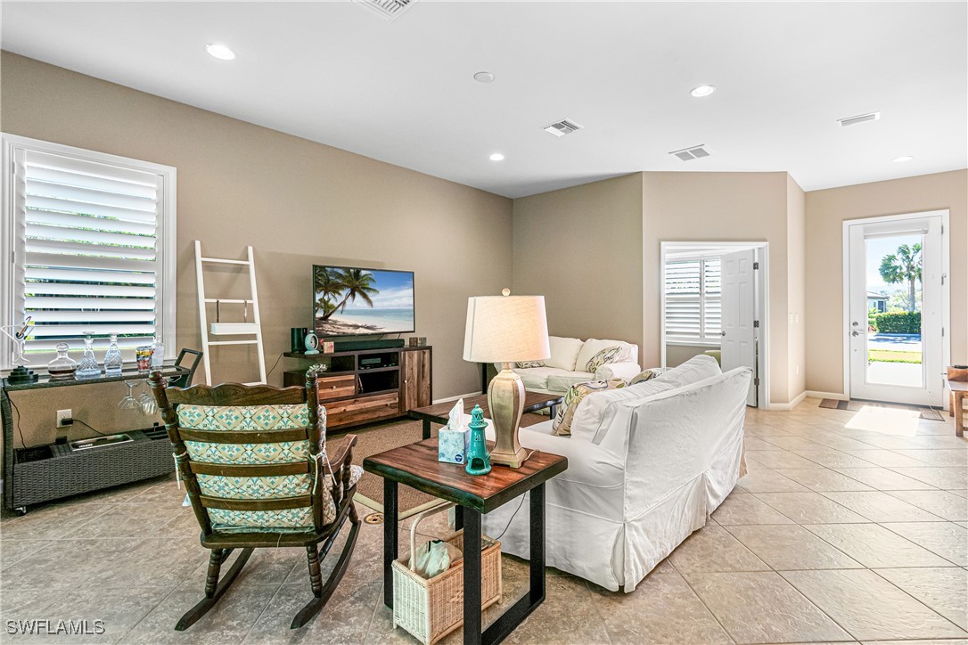 2 Bed Attached for Sale in Whispering Palms, photo 13