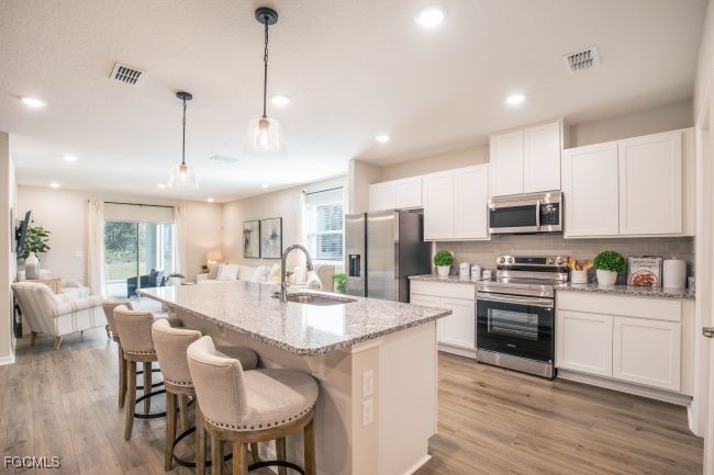 4 Bed SingleFamilyResidence for Sale in Cape Coral, photo 13