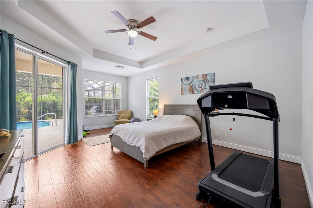 6 Bed Pool Home for Sale in Stoneybrook, photo 13