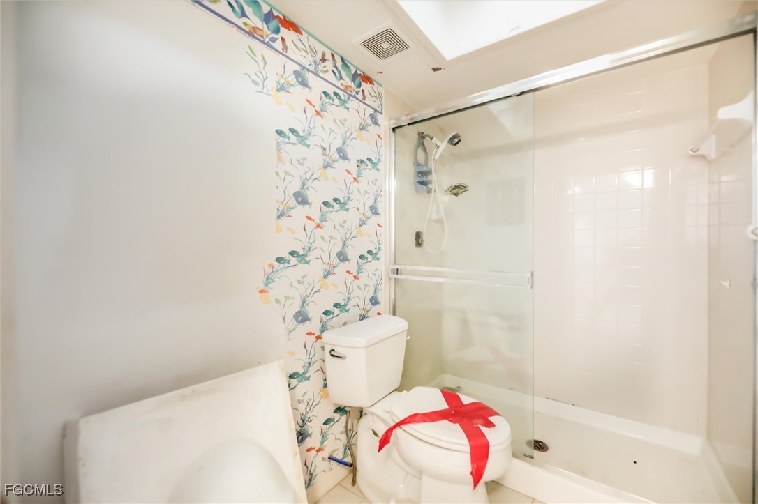 2 Bed Waterfront Home for Sale in Harbour Pointe Condo, photo 13