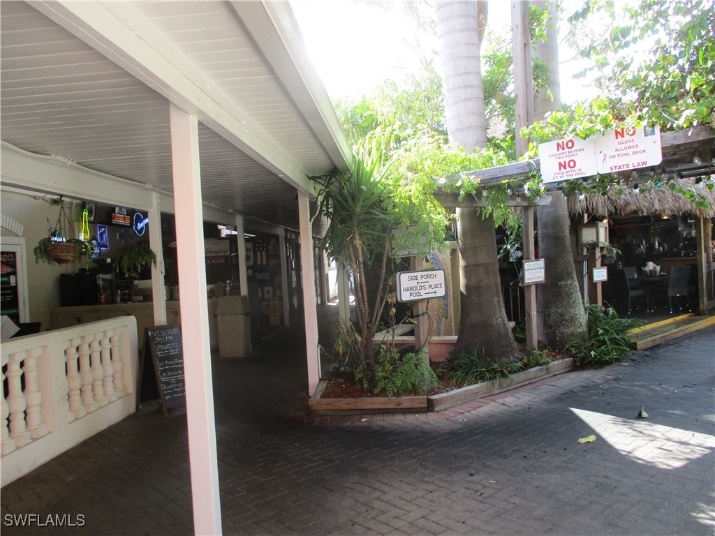 Condominium for Sale in Naples, photo 13