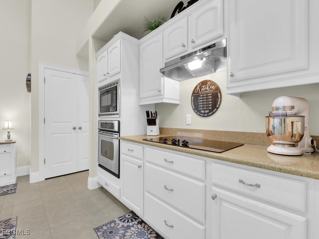3 Bed Pool Home for Sale in Cape Coral, photo 13