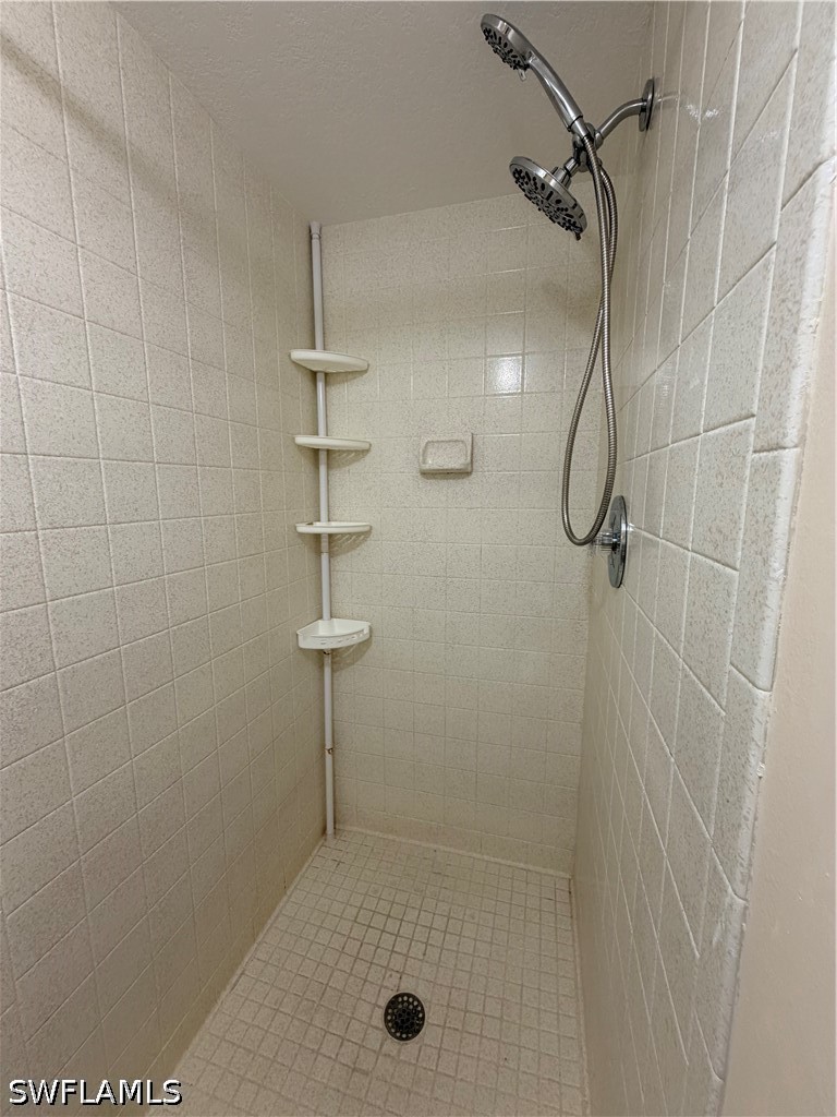 2 Bed Waterfront Home for Sale in Victoria Lakes, photo 13