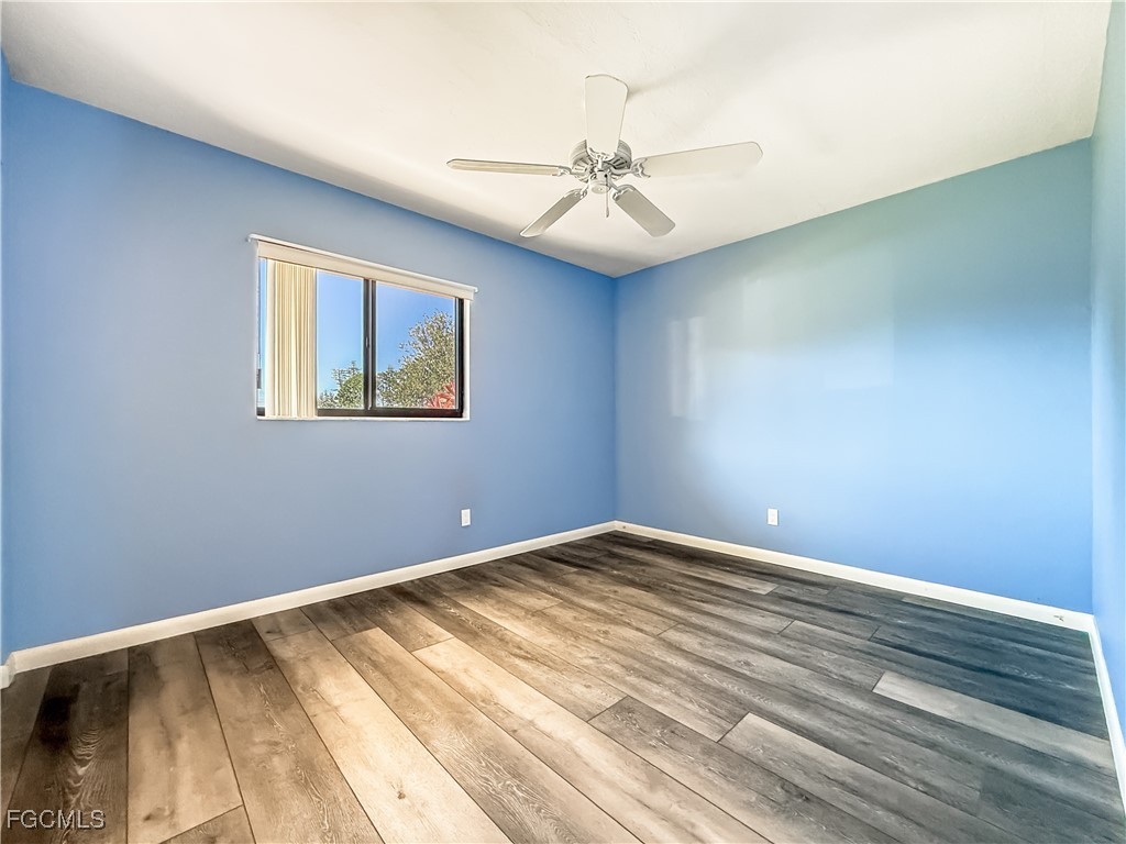 2 Bed Waterfront Home for Sale in North Fort Myers, photo 13