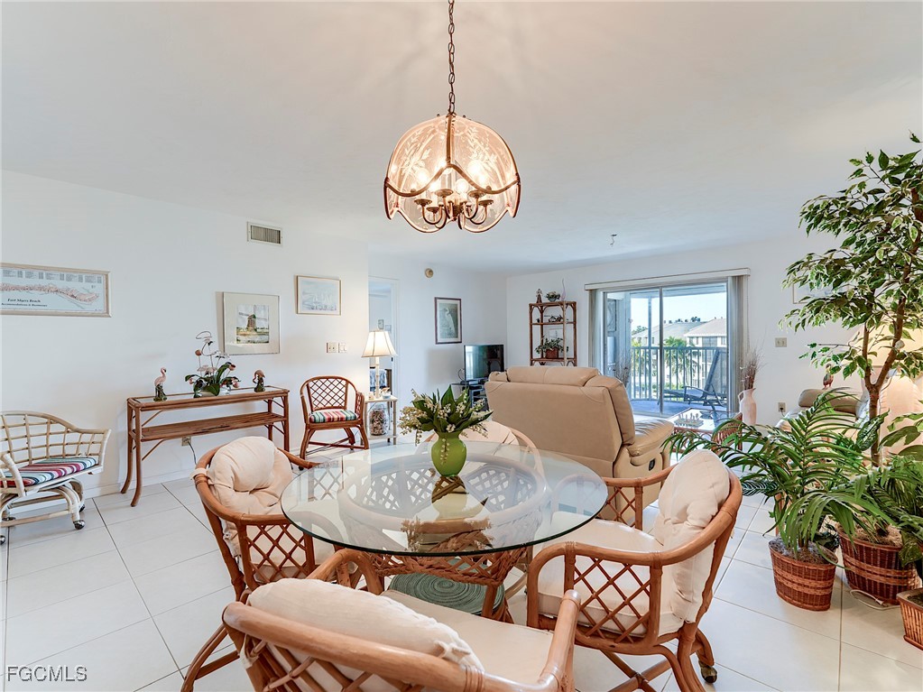 2 Bed Waterfront Home for Sale in Fort Myers Beach, photo 13