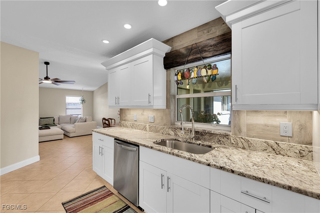 3 Bed SingleFamilyResidence for Sale in Cape Coral, photo 13