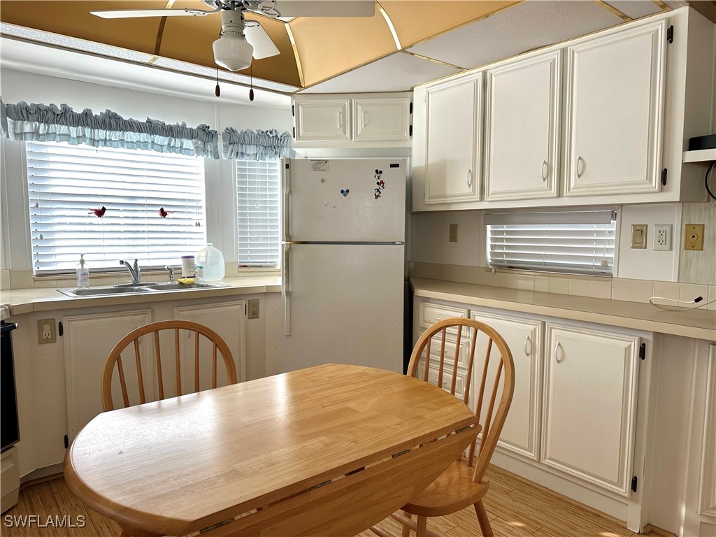 1 Bed ManufacturedHome for Sale in Estero, photo 13