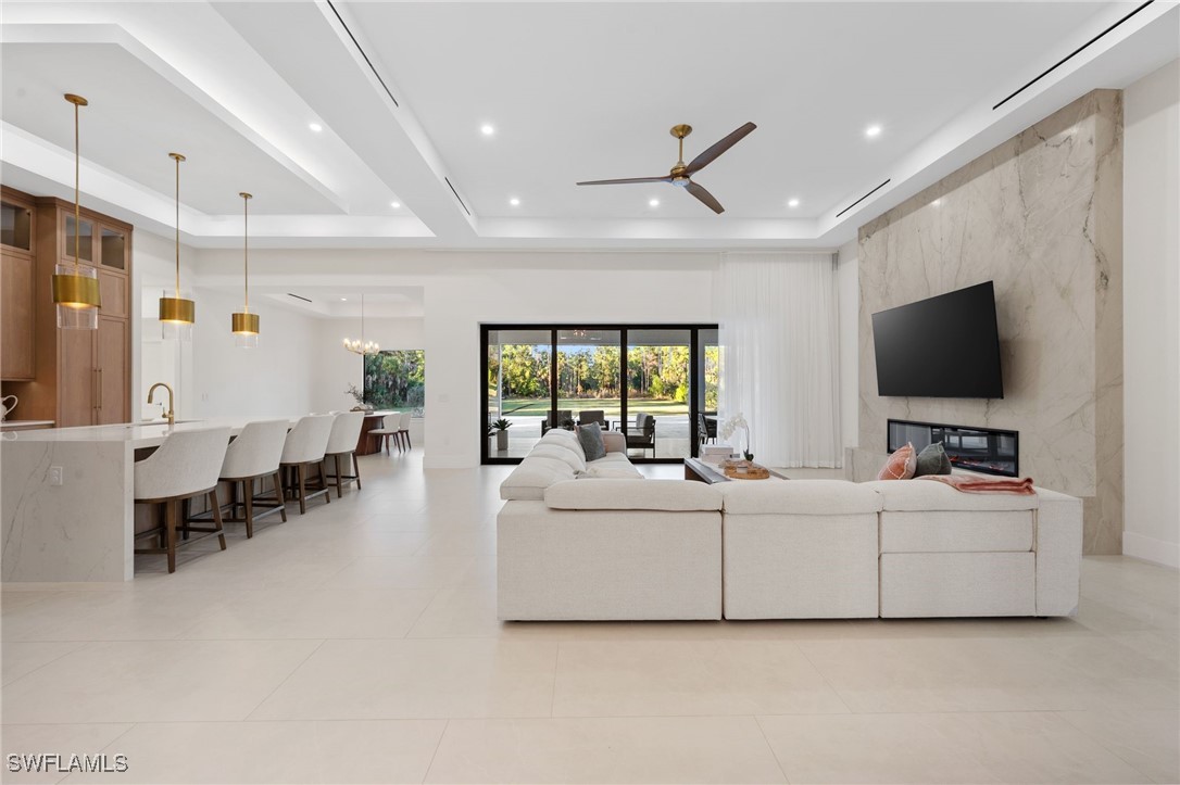 4 Bed SingleFamilyResidence for Sale in Naples, photo 13