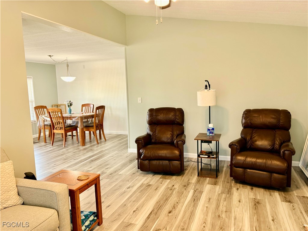 2 Bed ManufacturedHome for Sale in North Fort Myers, photo 13