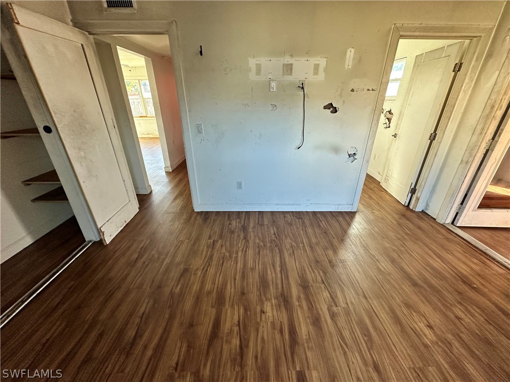2 Bed SingleFamilyResidence for Sale in Naples, photo 13