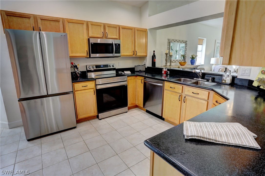 2 Bed Condominium for Sale in Naples, photo 13