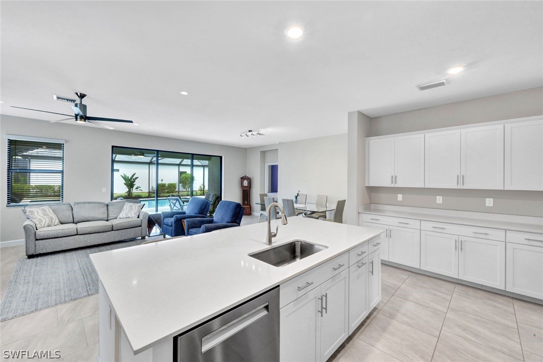 3 Bed Pool Home for Sale in Verdana Village, photo 13