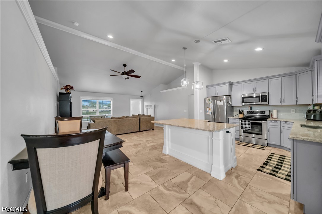 4 Bed SingleFamilyResidence for Sale in Cape Coral, photo 13