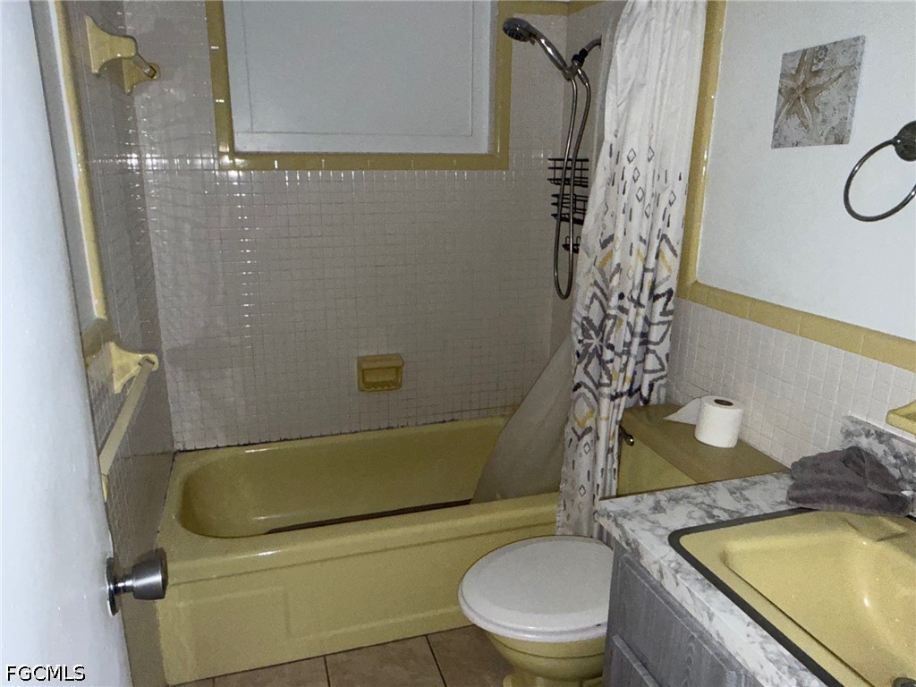 2 Bed SingleFamilyResidence for Sale in Lehigh Acres, photo 13