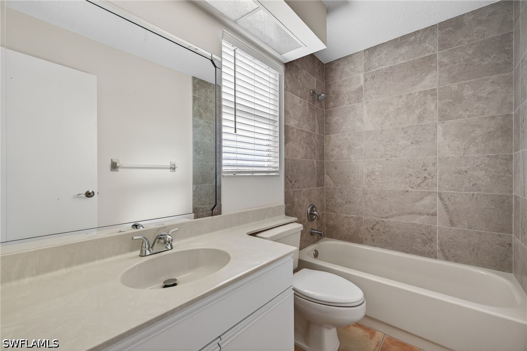 3 Bed Waterfront Home for Sale in Naples, photo 13
