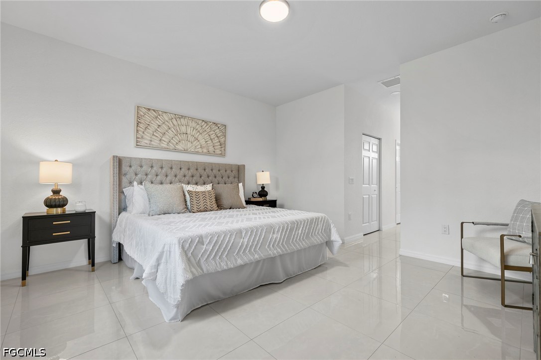3 Bed SingleFamilyResidence for Sale in Lehigh Acres, photo 13