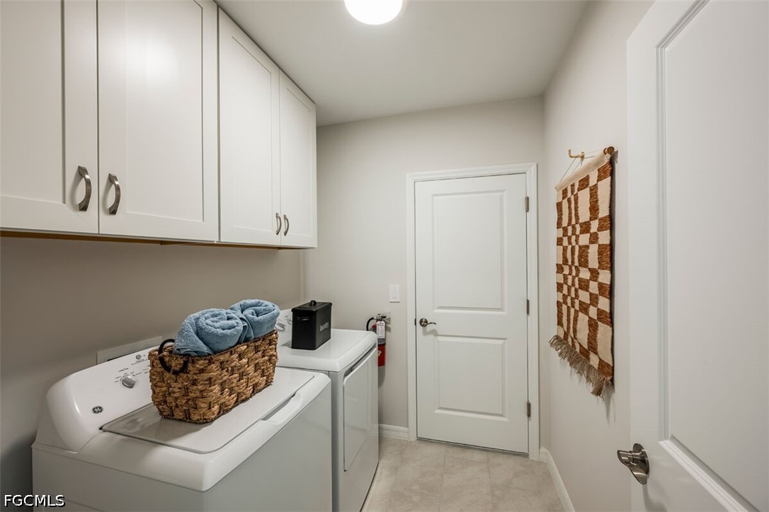 3 Bed SingleFamilyResidence for Sale in Whispering Lakes, photo 13