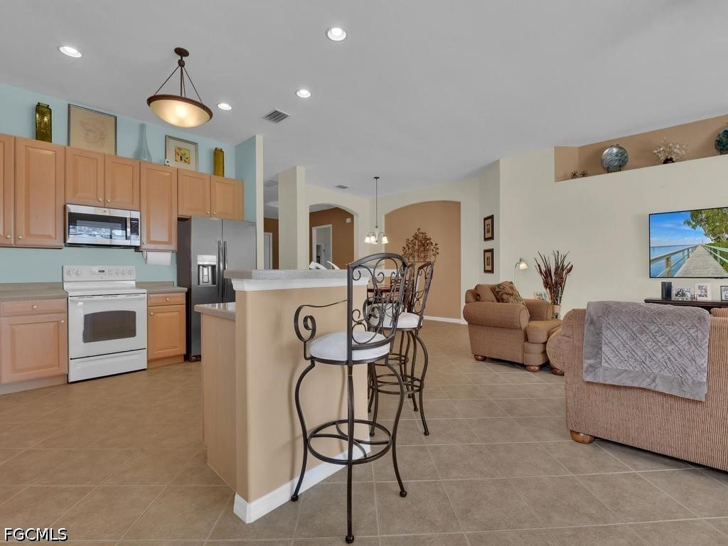 4 Bed Pool Home for Sale in Westminster, photo 13