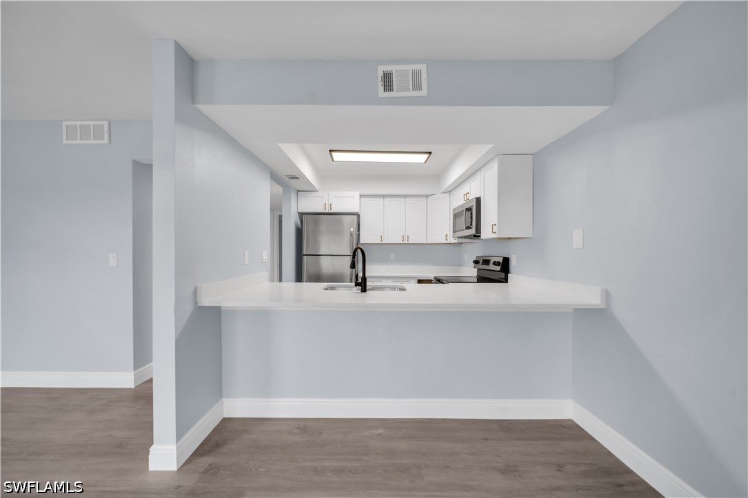 2 Bed Condominium for Sale in North Fort Myers, photo 13