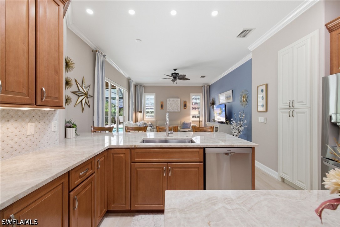 4 Bed Pool Home for Sale in Bella Terra, photo 13