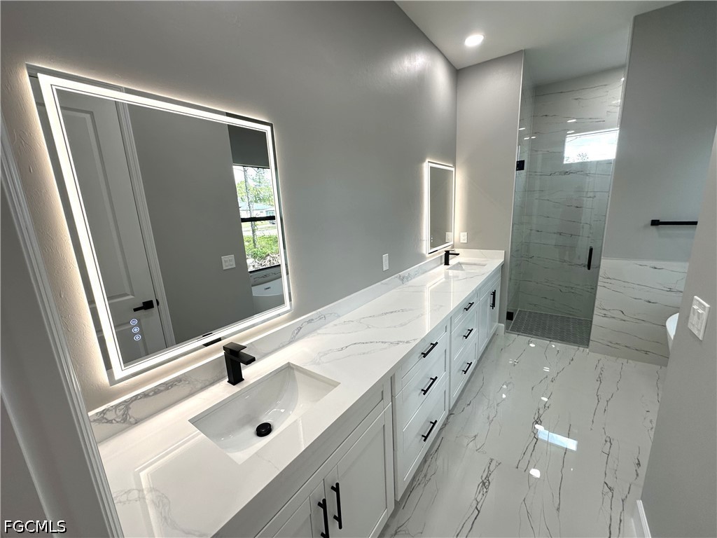 3 Bed SingleFamilyResidence for Sale in Lehigh Acres, photo 13