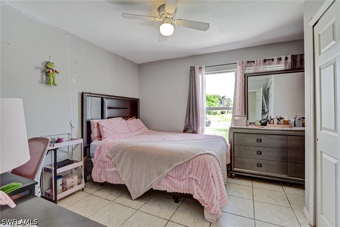 4 Bed SingleFamilyResidence for Sale in Town Lakes, photo 13