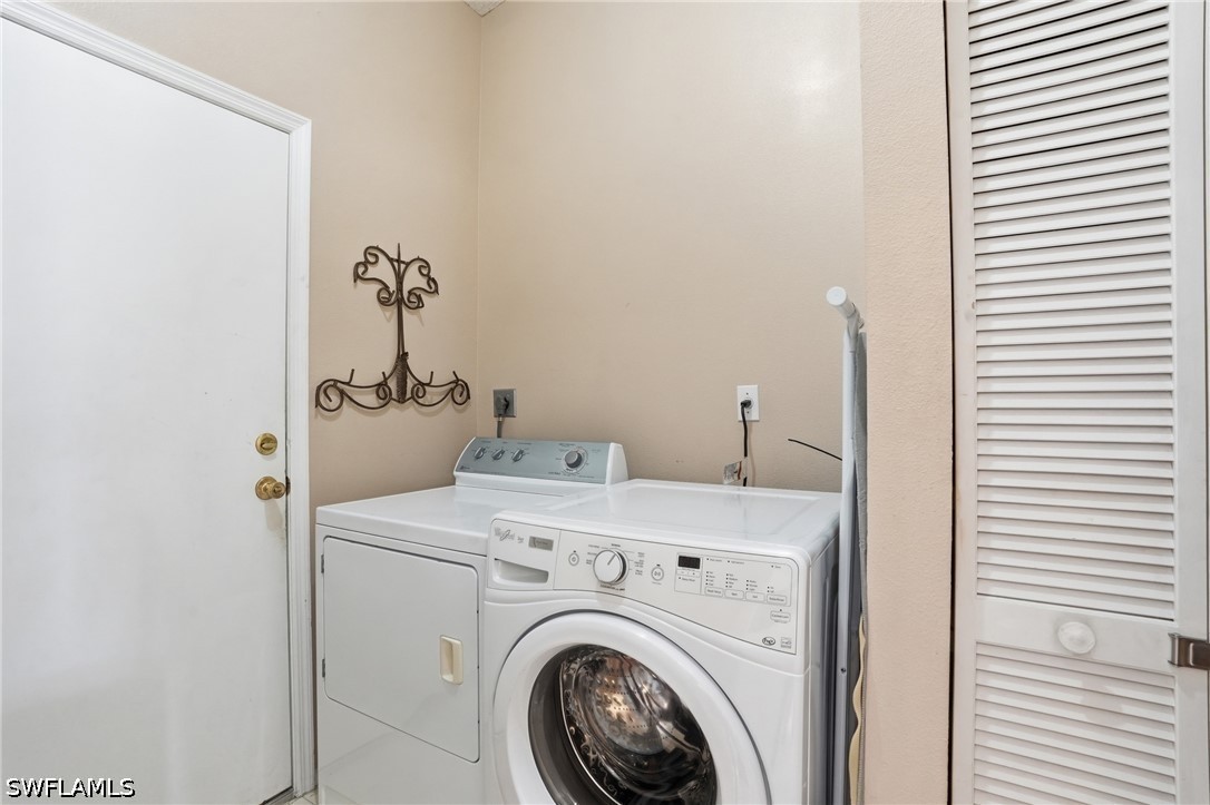 3 Bed SingleFamilyResidence for Sale in Naples, photo 13