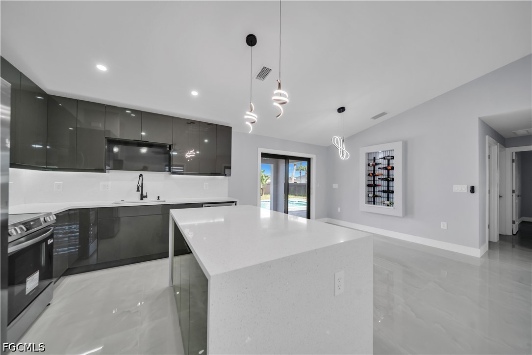 3 Bed Pool Home for Sale in Cape Coral, photo 13