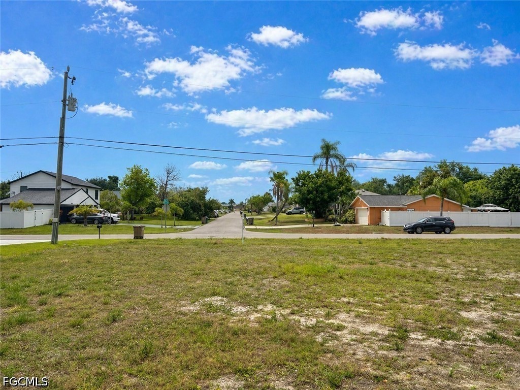 Waterfront Home for Sale in Cape Coral, photo 13