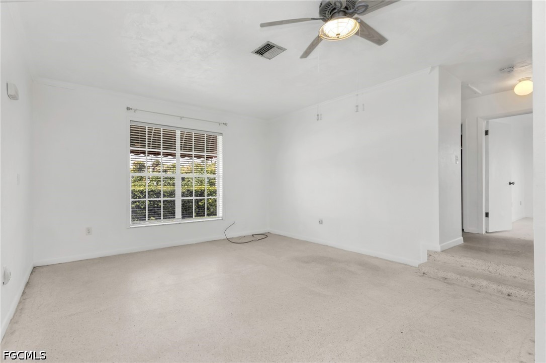 3 Bed SingleFamilyResidence for Sale in Port Charlotte, photo 13