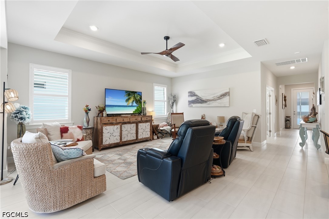 2 Bed SingleFamilyResidence for Sale in North Fort Myers, photo 13