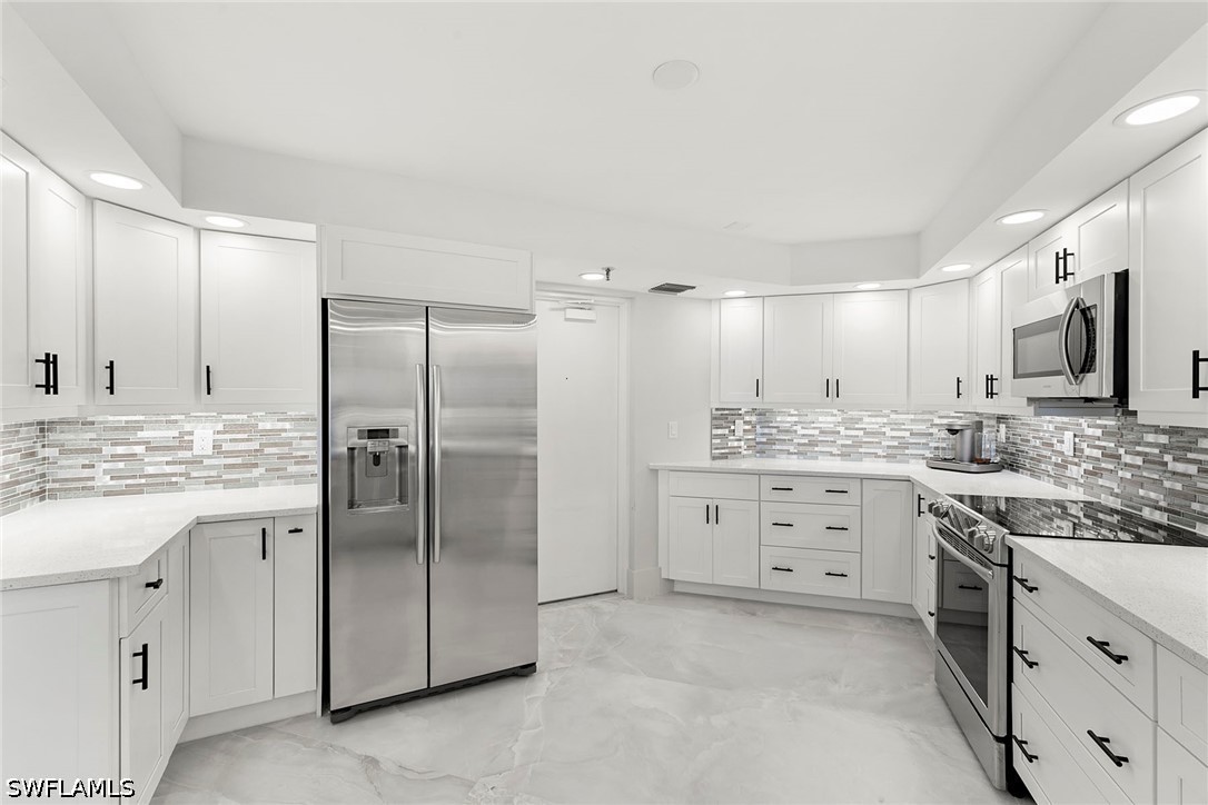 3 Bed Waterfront Home for Sale in Marco Island, photo 13