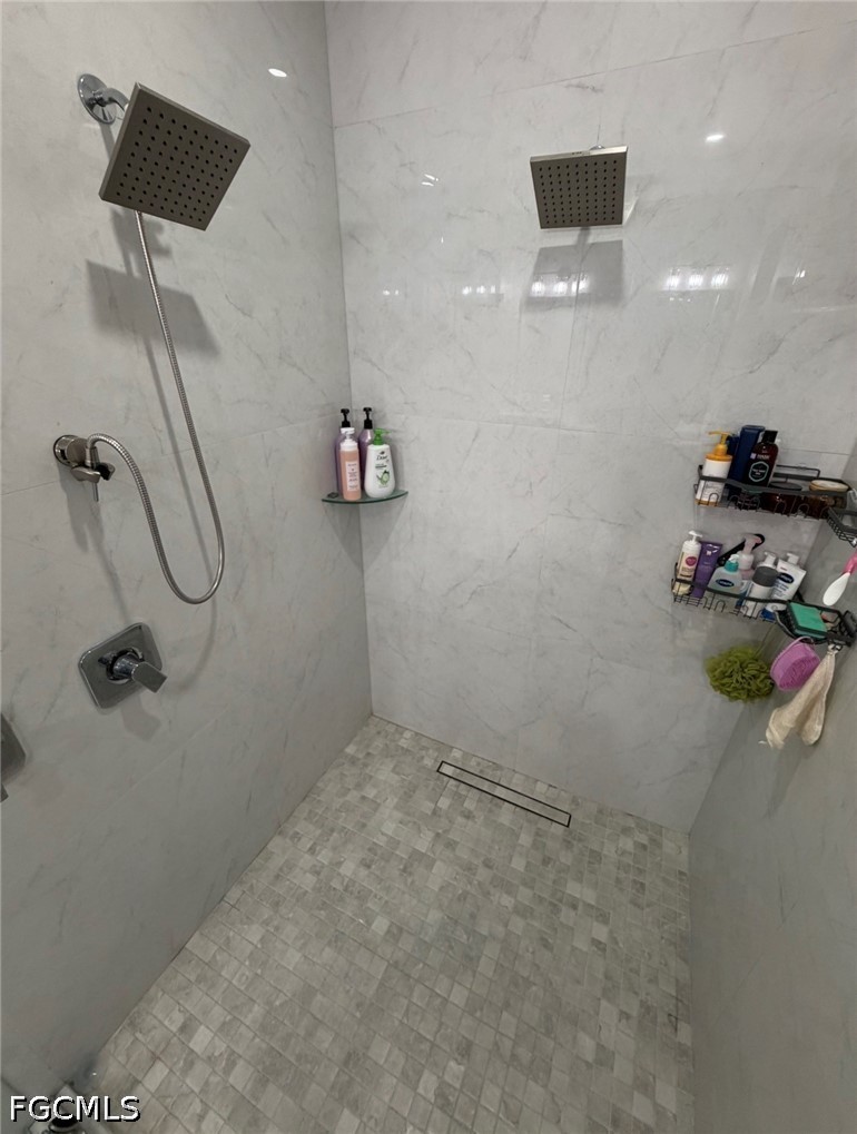 4 Bed SingleFamilyResidence for Sale in Cape Coral, photo 13
