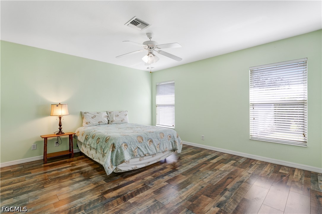 3 Bed SingleFamilyResidence for Sale in Cape Coral, photo 13