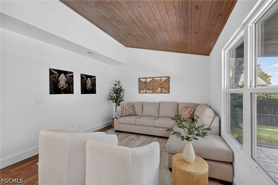 3 Bed Pool Home for Sale in San Carlos Park, photo 13