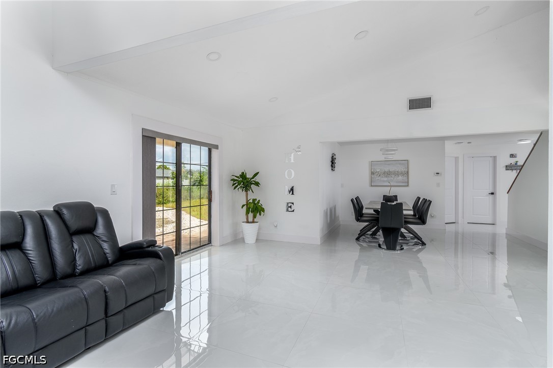 3 Bed Waterfront Home for Sale in Fort Myers, photo 13
